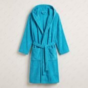 watermarked-img-1792476419000-1-Blue_bathrobe_hanging_2K_20261018234511.jpg